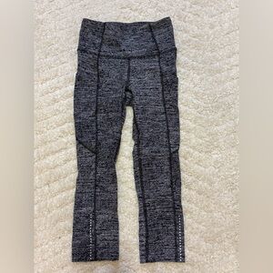 Lululemon Capris sz 2